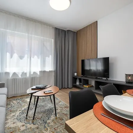 Apartment Premium 1br Old Town With Ac Close To Michalska Gate